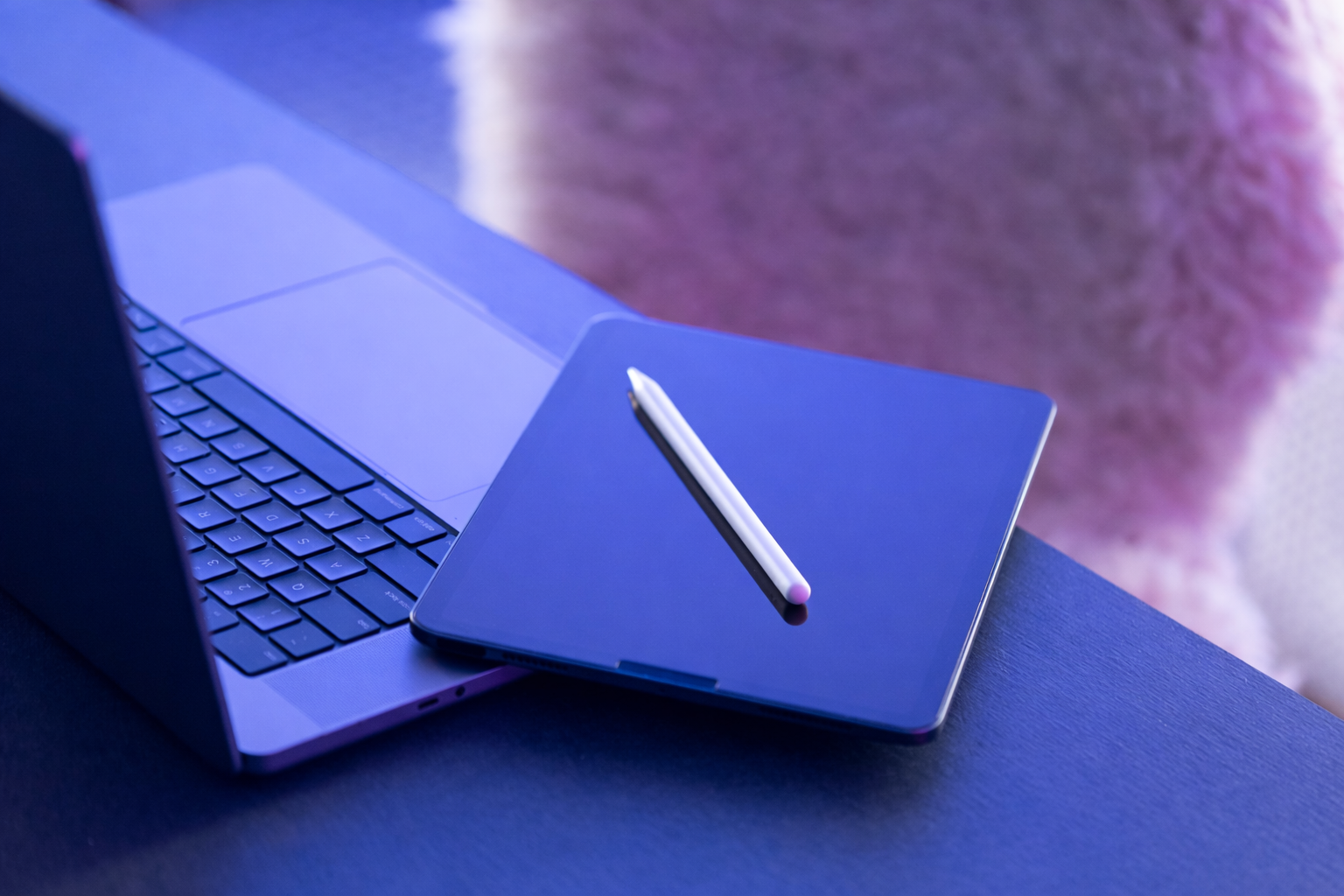 Έχετε ωραίο feed αλλά μηδενικές πωλήσεις; Δείτε γιατί το όμορφο content δεν αρκεί πλέον και πώς να μετατρέψετε την αισθητική σας σε κερδοφόρα στρατηγική με funnels.